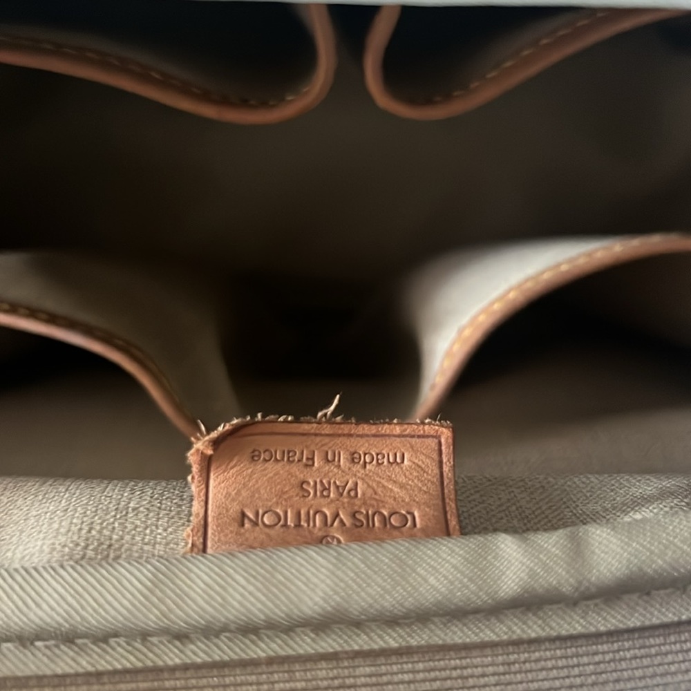 *SALE* Louis Vuitton Deuville Bag - Picture 5 of 8